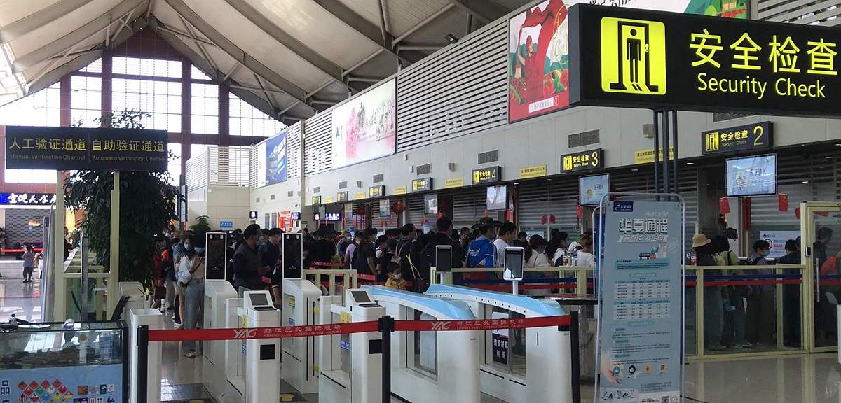 departures at Lijiang Sanyi International Airport(LJG)