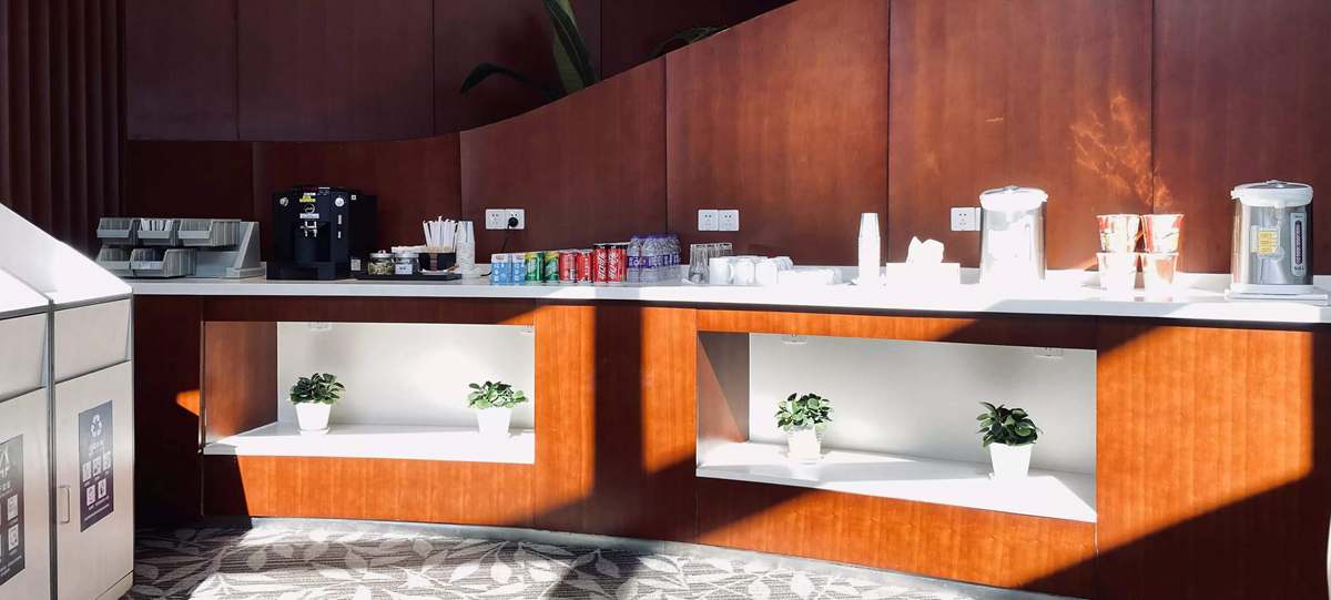 First and business class lounge at Shanghai Hongqiao Airport, SHA airport