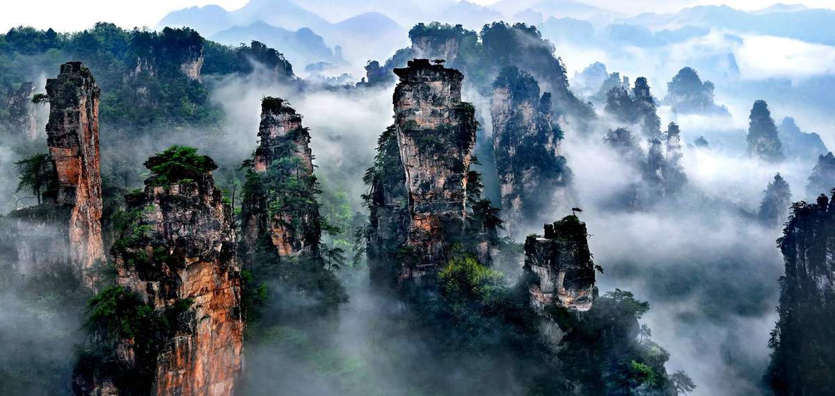 Zhangjiajie Hehua Airport(DYG) to Wulingyuan scenic site and Zhangjiajie National Forest Park