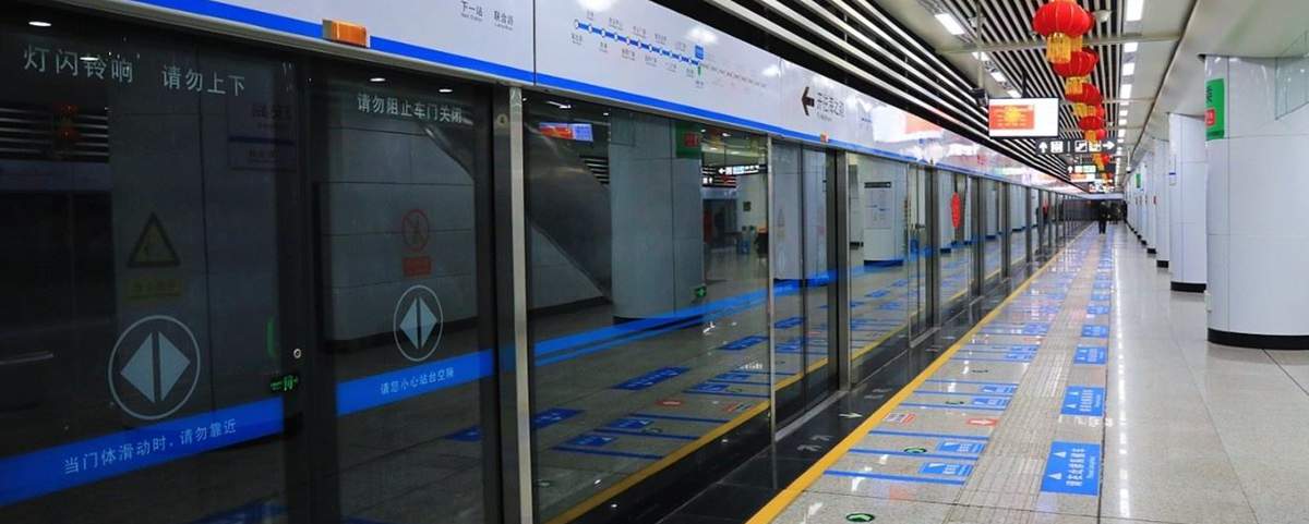 Metro line 1 to Dalian Railway station
